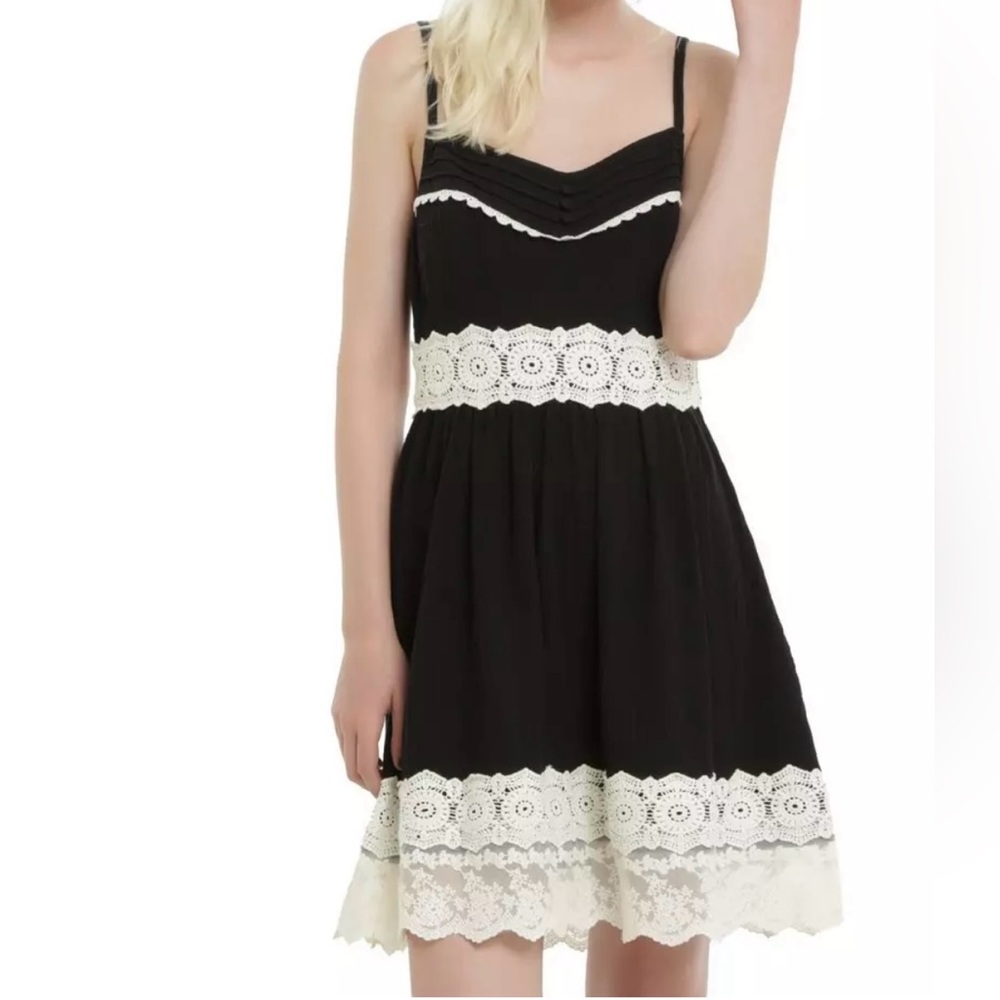 Black Crinkle Ivory Lace Strappy Dress